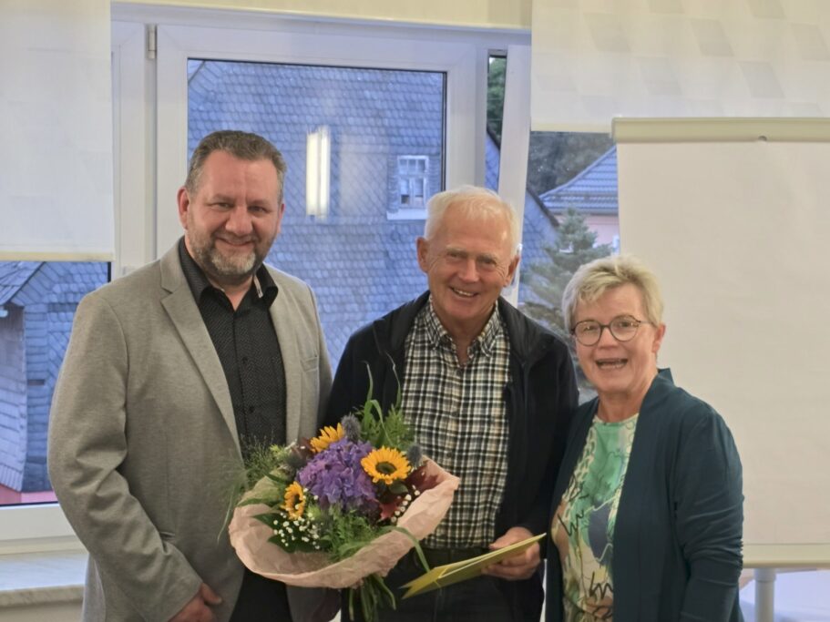 Gratulation an Reinhard Perschke zu 40 Jahren Mitgliedschaft